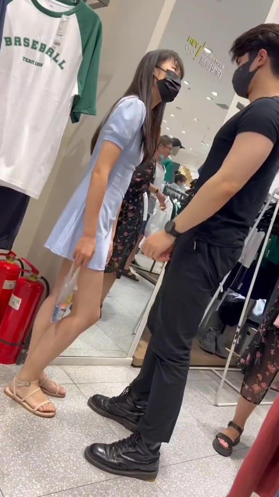 偷窥漂亮小姐姐